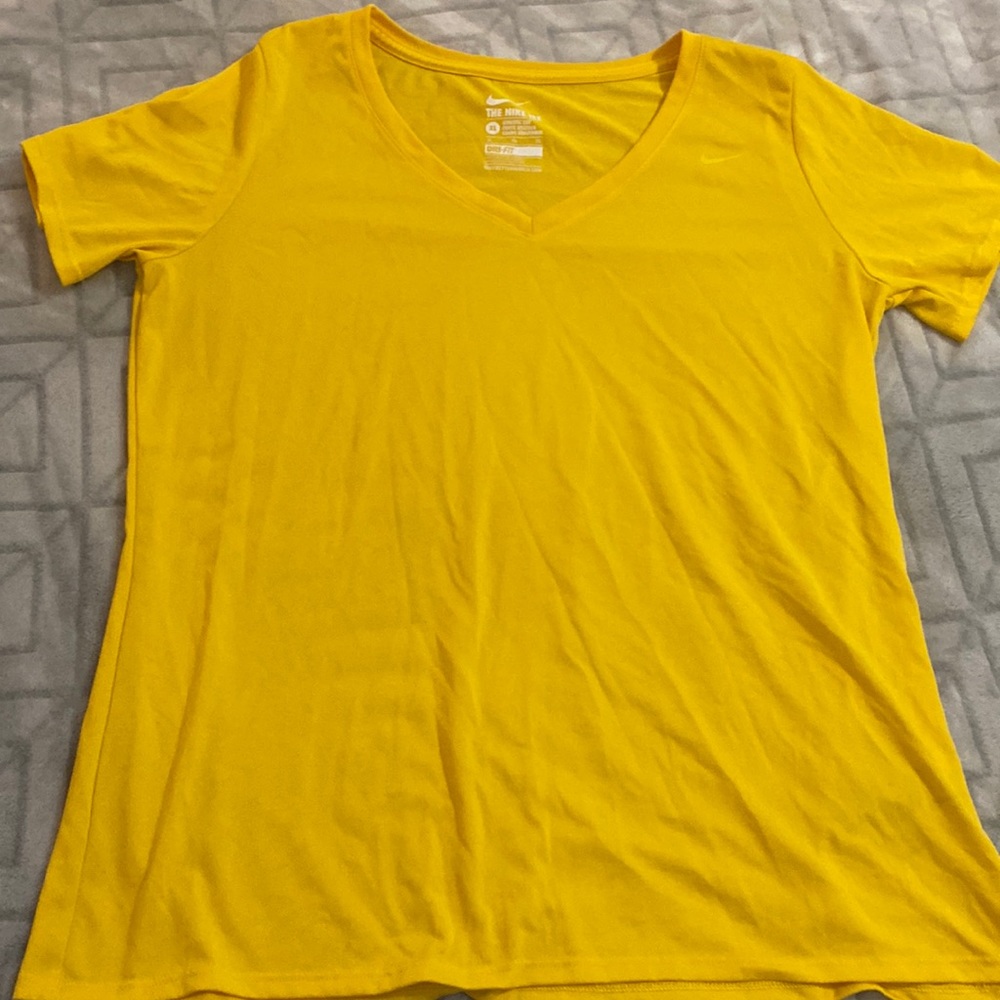 nike dri fit tee
